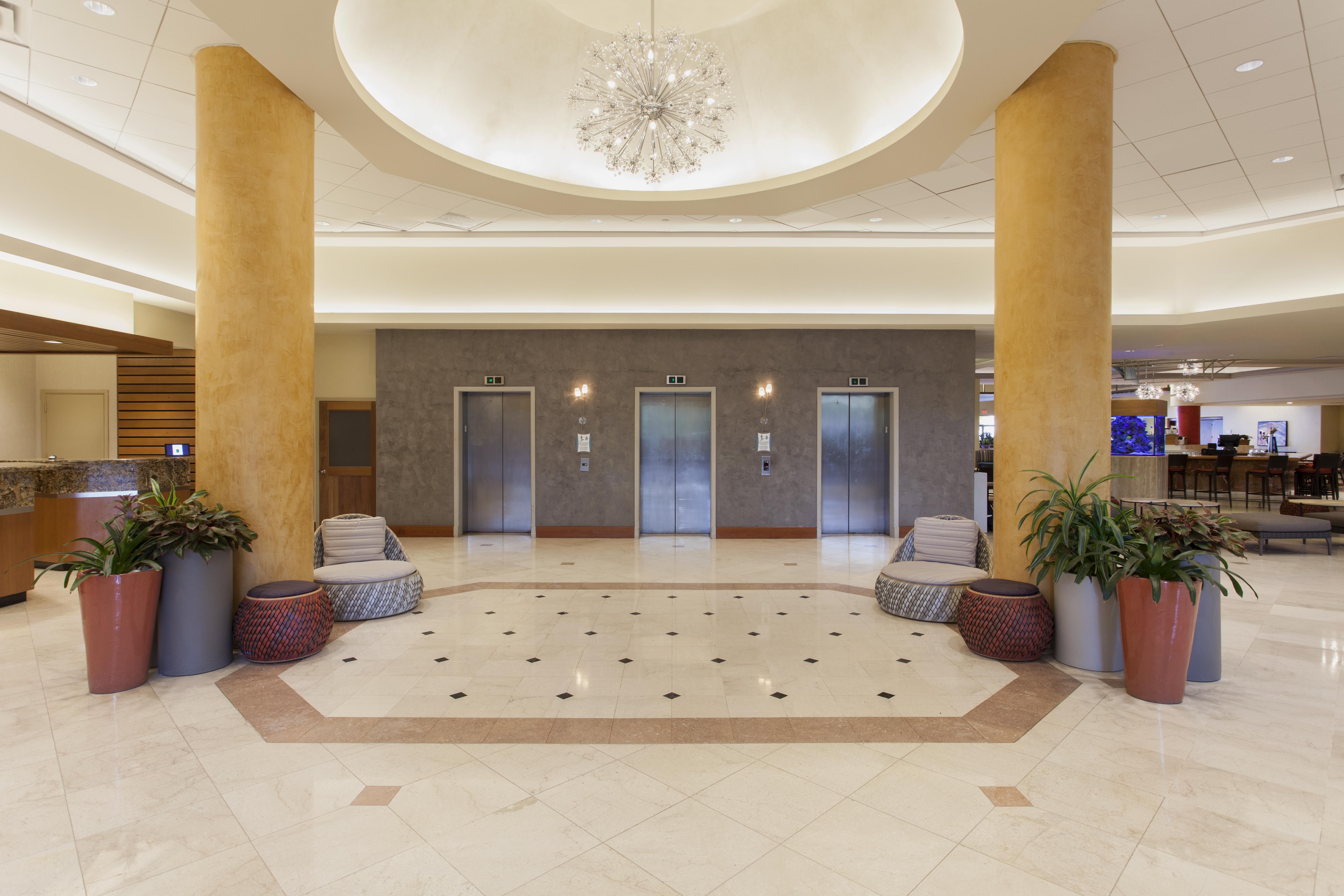 Courtyard By Marriott Isla Verde Beach Resort Сан Хуан Екстериор снимка